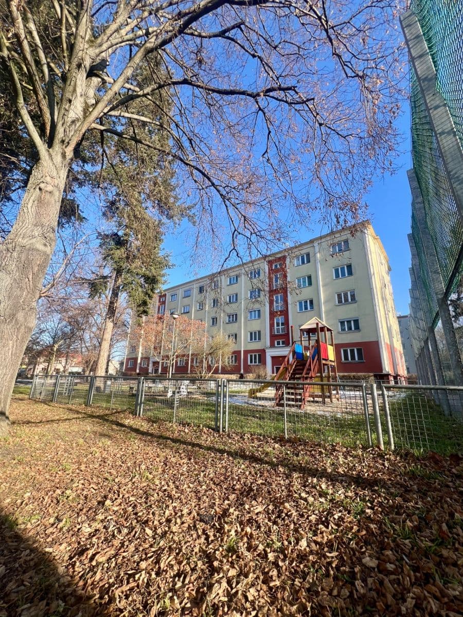 3 bedroom flat for sale, 72 m², Benešovo nábřeží, Zlín, Zlínský Region 3 bedroom flat for sale, 72 m², Benešovo nábřeží, Zlín, Zlínský Region