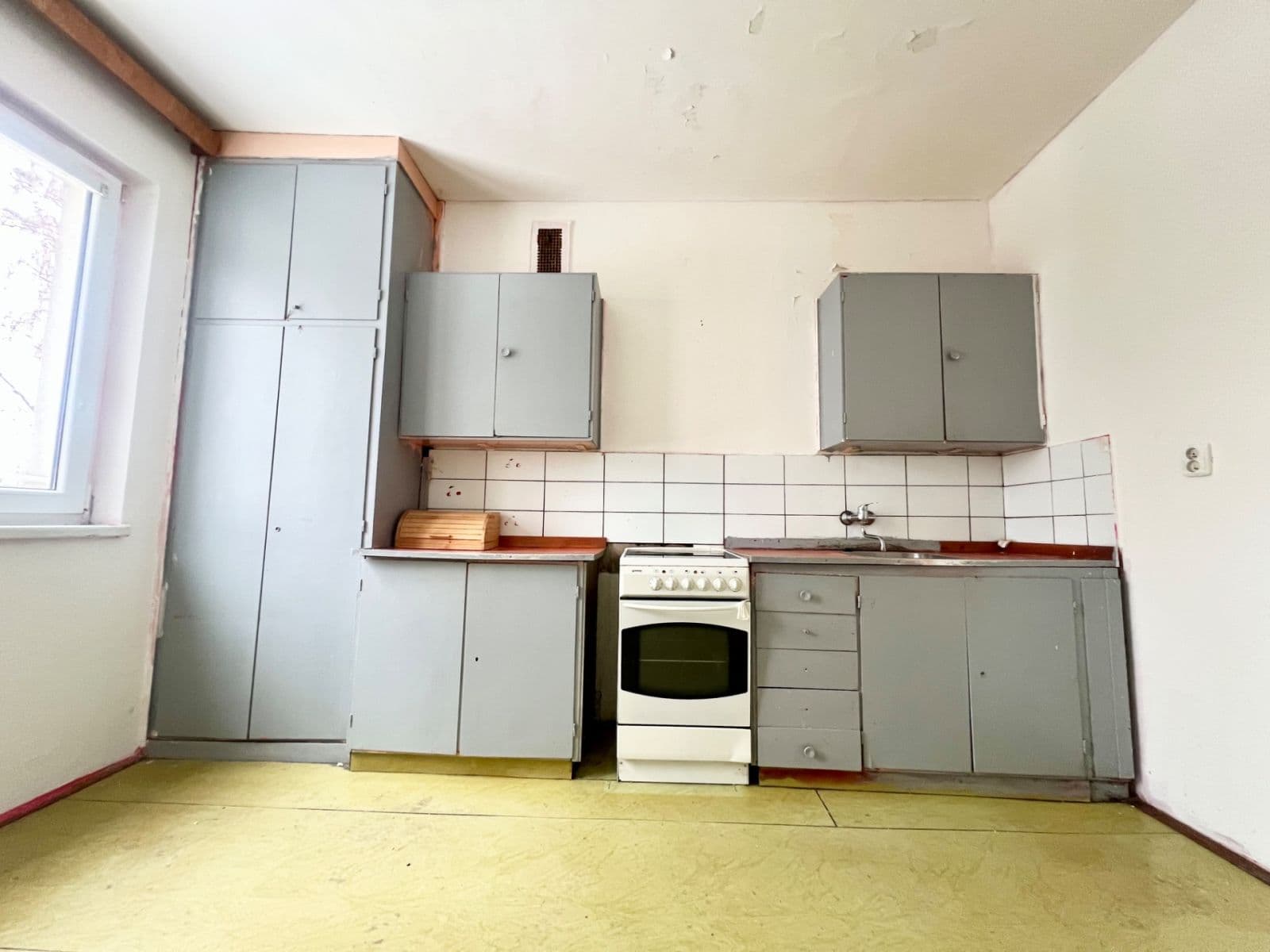 3 bedroom flat for sale, 72 m², Benešovo nábřeží, Zlín, Zlínský Region 3 bedroom flat for sale, 72 m², Benešovo nábřeží, Zlín, Zlínský Region