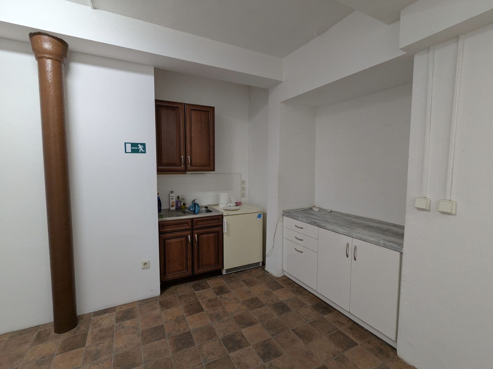 non-residential property to rent, 644 m², Lelekovice, Jihomoravský Region non-residential property to rent, 644 m², Lelekovice, Jihomoravský Region