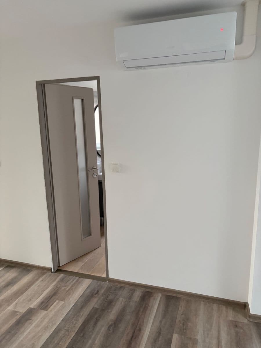 house to rent, 150 m², Čtyřkoly, Středočeský Region house to rent, 150 m², Čtyřkoly, Středočeský Region