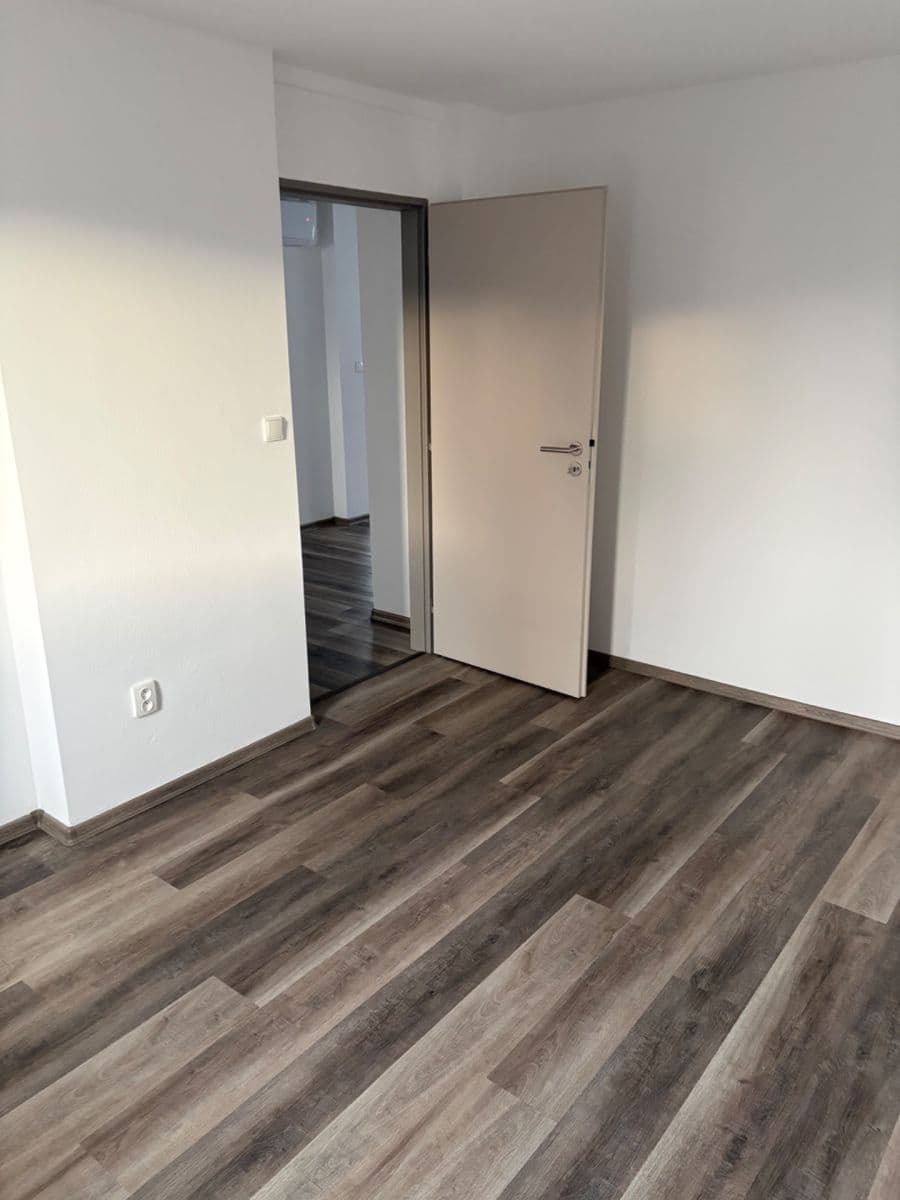 house to rent, 150 m², Čtyřkoly, Středočeský Region house to rent, 150 m², Čtyřkoly, Středočeský Region