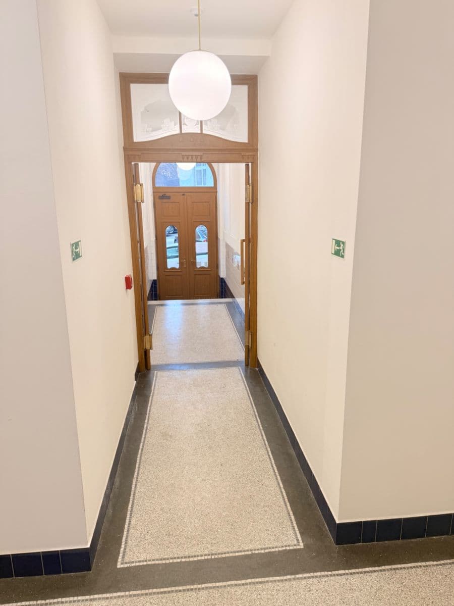 1 bedroom with open-plan kitchen flat to rent, 47 m², Na Spojce, Prague, Prague 1 bedroom with open-plan kitchen flat to rent, 47 m², Na Spojce, Prague, Prague