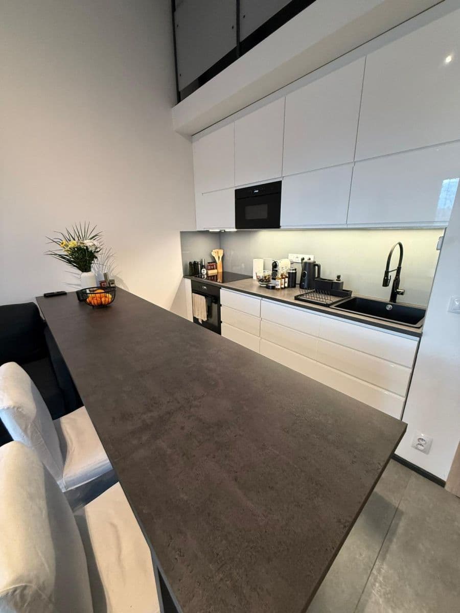 Studio flat for sale, 40 m², Jaroslava Foglara, Prague, Prague Studio flat for sale, 40 m², Jaroslava Foglara, Prague, Prague