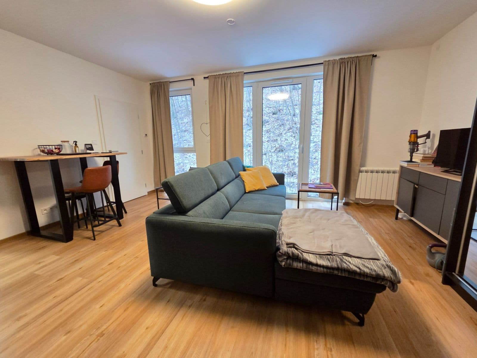 1 bedroom with open-plan kitchen flat to rent, 38 m², Pod Stárkou, Prague, Prague 1 bedroom with open-plan kitchen flat to rent, 38 m², Pod Stárkou, Prague, Prague