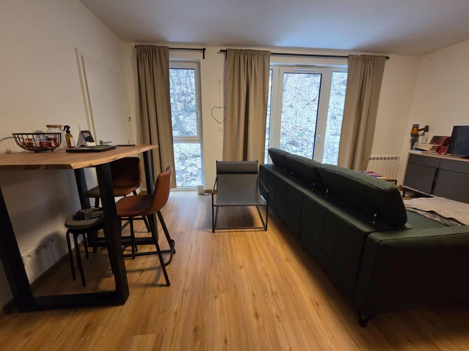 1 bedroom with open-plan kitchen flat to rent, 38 m², Pod Stárkou, Prague, Prague 1 bedroom with open-plan kitchen flat to rent, 38 m², Pod Stárkou, Prague, Prague