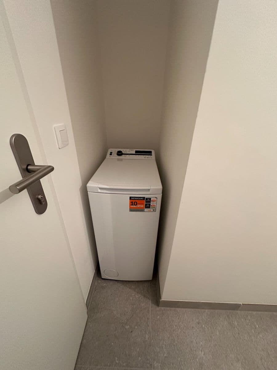 Studio flat to rent, 31 m², Českobrodská, Prague, Prague Studio flat to rent, 31 m², Českobrodská, Prague, Prague