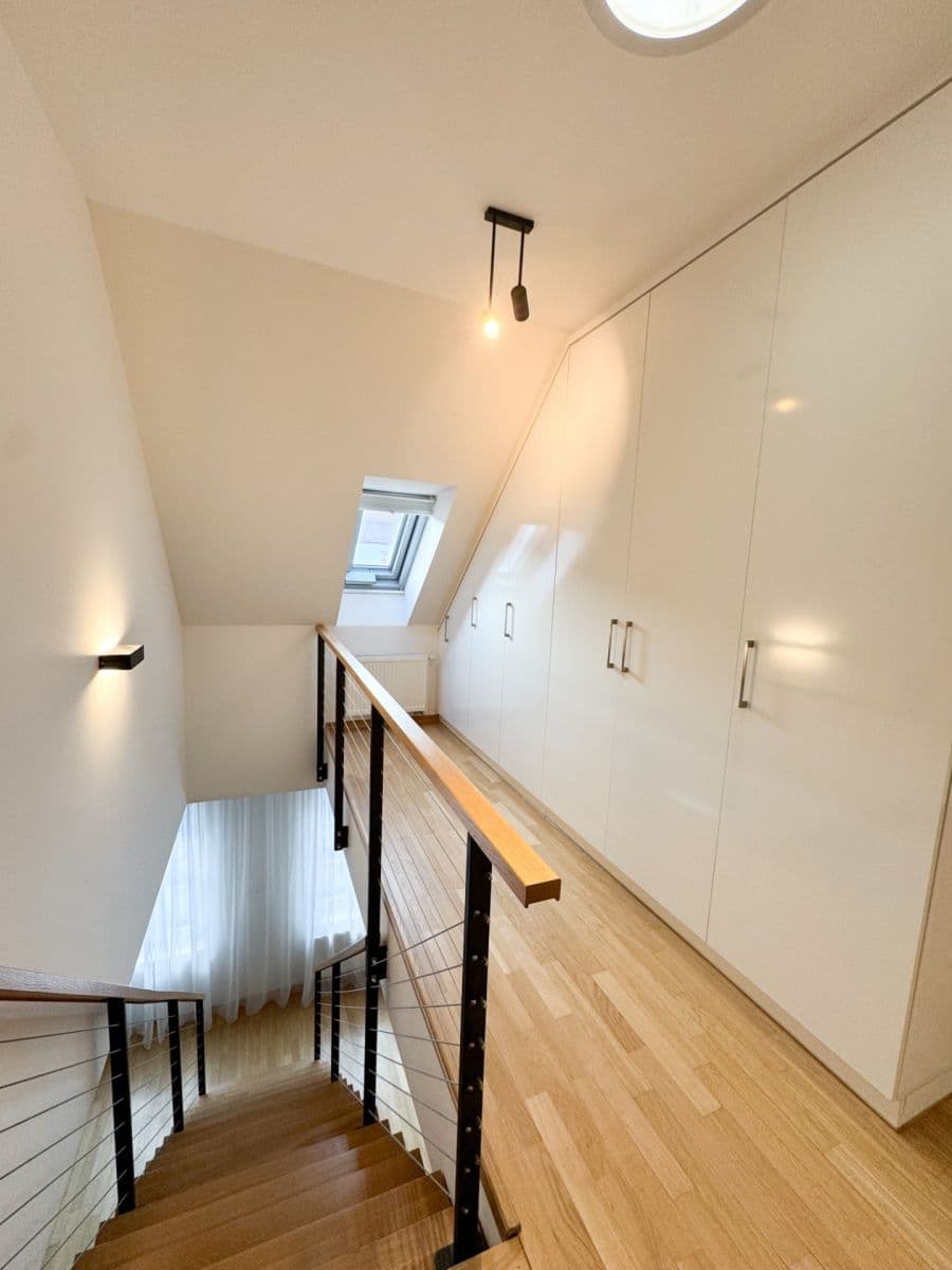 2 bedroom with open-plan kitchen flat to rent, 143 m², Opatovická, Prague, Prague 2 bedroom with open-plan kitchen flat to rent, 143 m², Opatovická, Prague, Prague