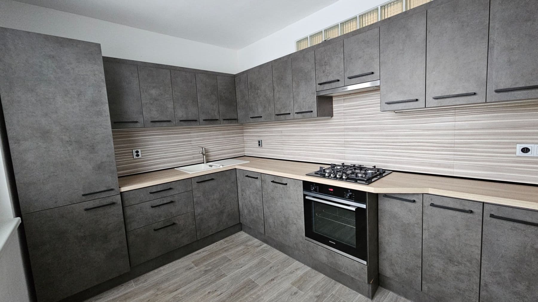 3 bedroom flat for sale, 84 m², Holandská, Moravská Třebová, Pardubický Region 3 bedroom flat for sale, 84 m², Holandská, Moravská Třebová, Pardubický Region