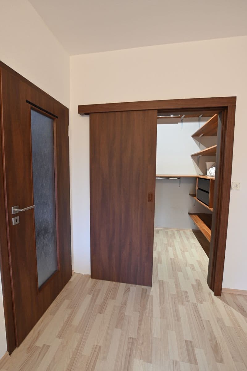 1 bedroom with open-plan kitchen flat to rent, 51 m², Žitná, Plzeň, Plzeňský Region 1 bedroom with open-plan kitchen flat to rent, 51 m², Žitná, Plzeň, Plzeňský Region