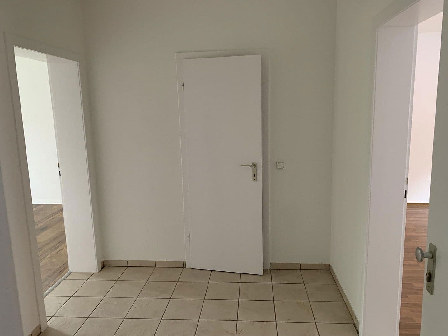 1 bedroom with open-plan kitchen flat to rent, 61 m², Schlangenwallstraße 5, Gelsenkirchen, North Rhine-Westphalia 1 bedroom with open-plan kitchen flat to rent, 61 m², Schlangenwallstraße 5, Gelsenkirchen, North Rhine-Westphalia