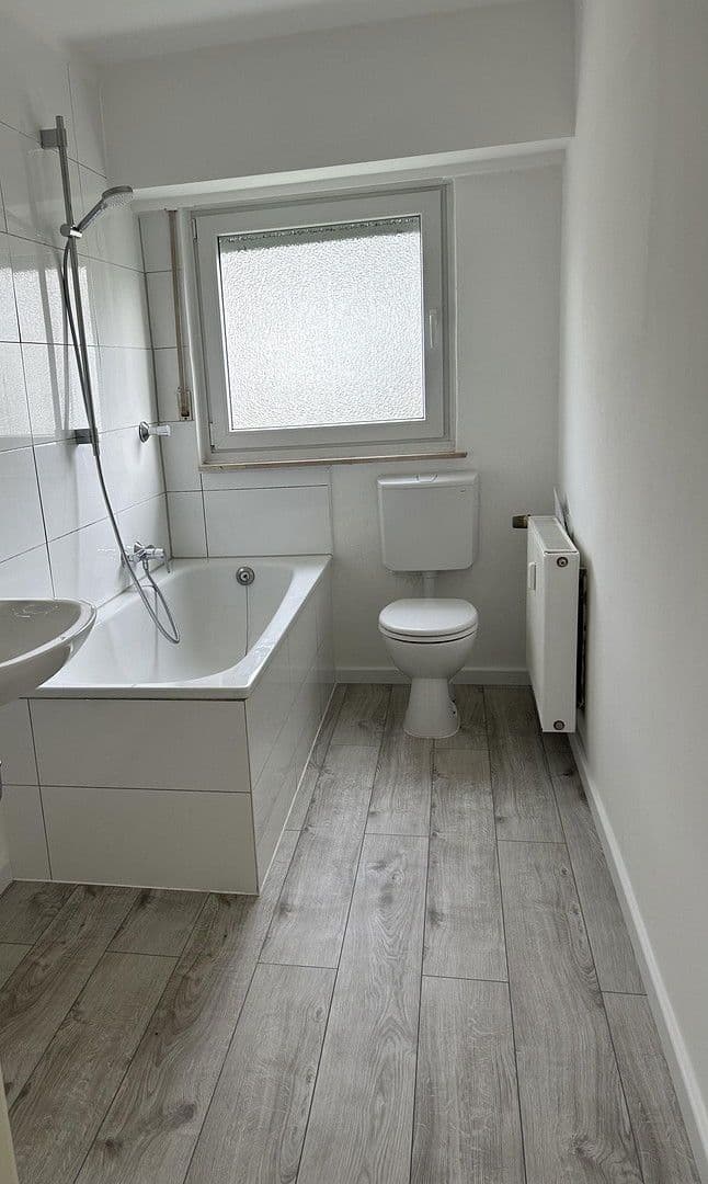 3 bedroom flat to rent, 68 m², Curieweg 12, Düsseldorf, North Rhine-Westphalia 3 bedroom flat to rent, 68 m², Curieweg 12, Düsseldorf, North Rhine-Westphalia