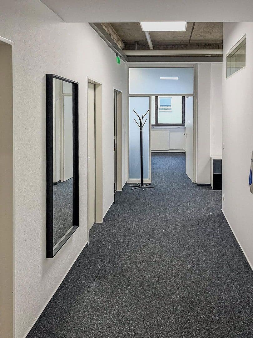 office to rent, 230 m², Porschestrasse 2, Fellbach, Baden-Württemberg office to rent, 230 m², Porschestrasse 2, Fellbach, Baden-Württemberg