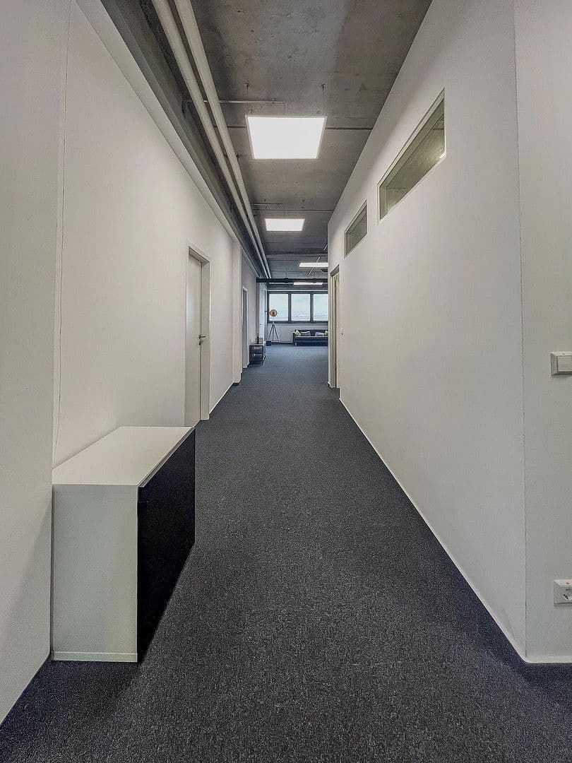 office to rent, 230 m², Porschestrasse 2, Fellbach, Baden-Württemberg office to rent, 230 m², Porschestrasse 2, Fellbach, Baden-Württemberg