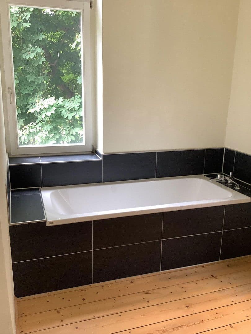 4 bedroom flat to rent, 165 m², Lindenauallee 28, Gotha, Thuringia 4 bedroom flat to rent, 165 m², Lindenauallee 28, Gotha, Thuringia