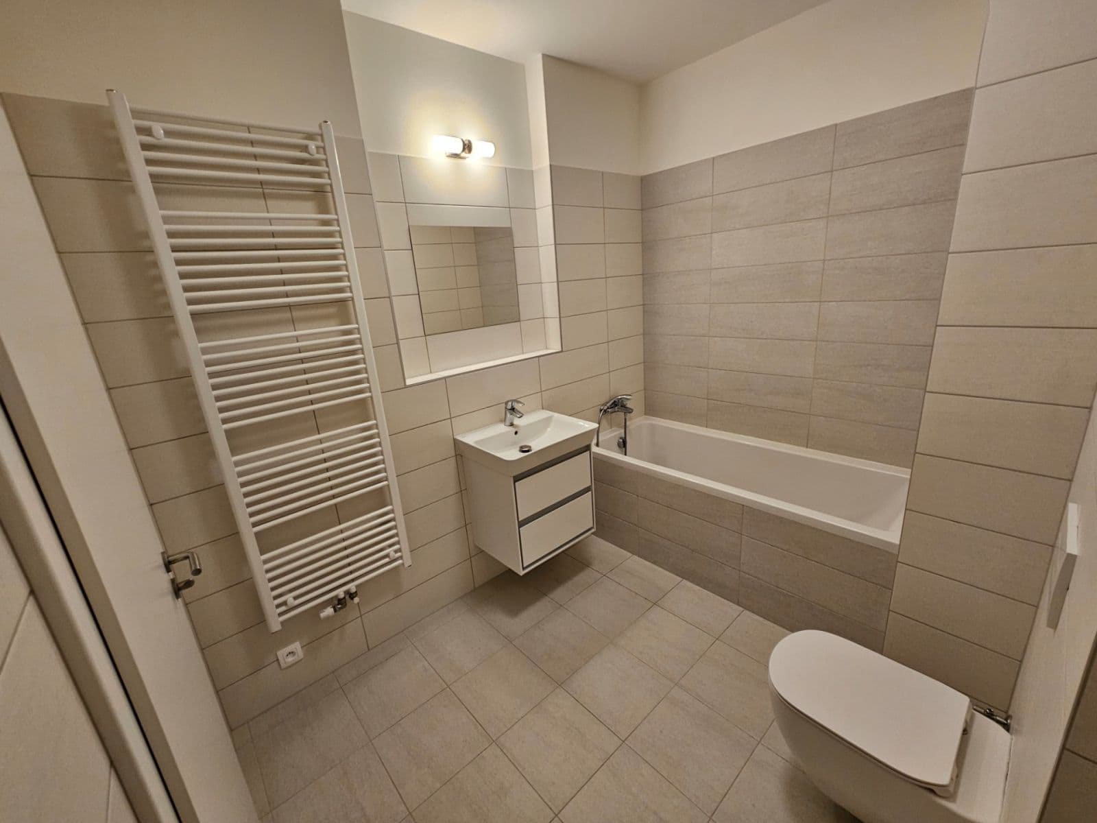 1 bedroom with open-plan kitchen flat to rent, 54 m², Waltariho, Prague, Prague 1 bedroom with open-plan kitchen flat to rent, 54 m², Waltariho, Prague, Prague