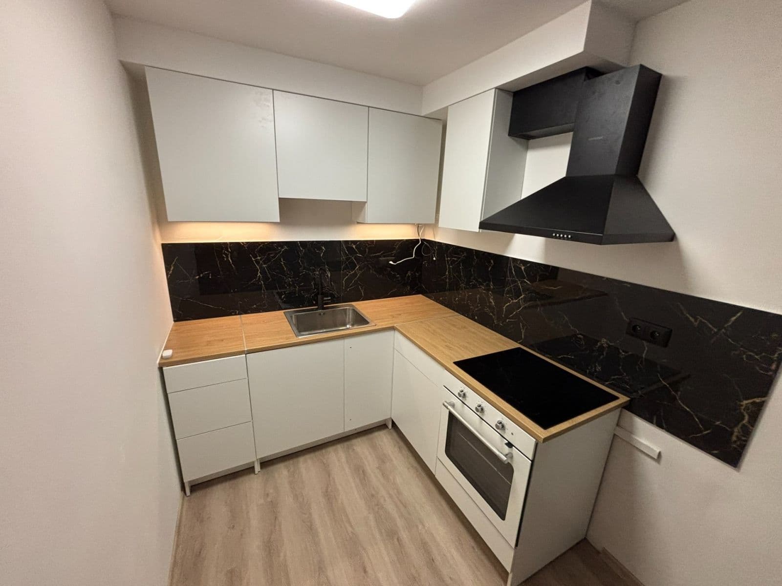 1 bedroom with open-plan kitchen flat to rent, 48 m², Příčná, Příbram, Středočeský Region 1 bedroom with open-plan kitchen flat to rent, 48 m², Příčná, Příbram, Středočeský Region