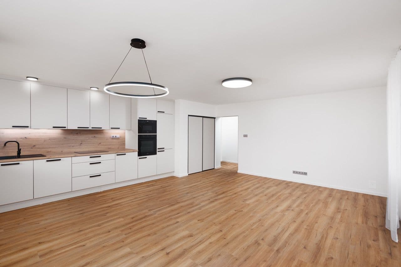 2 bedroom with open-plan kitchen flat for sale, 86 m², Dr. Horákové, Poděbrady, Středočeský Region 2 bedroom with open-plan kitchen flat for sale, 86 m², Dr. Horákové, Poděbrady, Středočeský Region