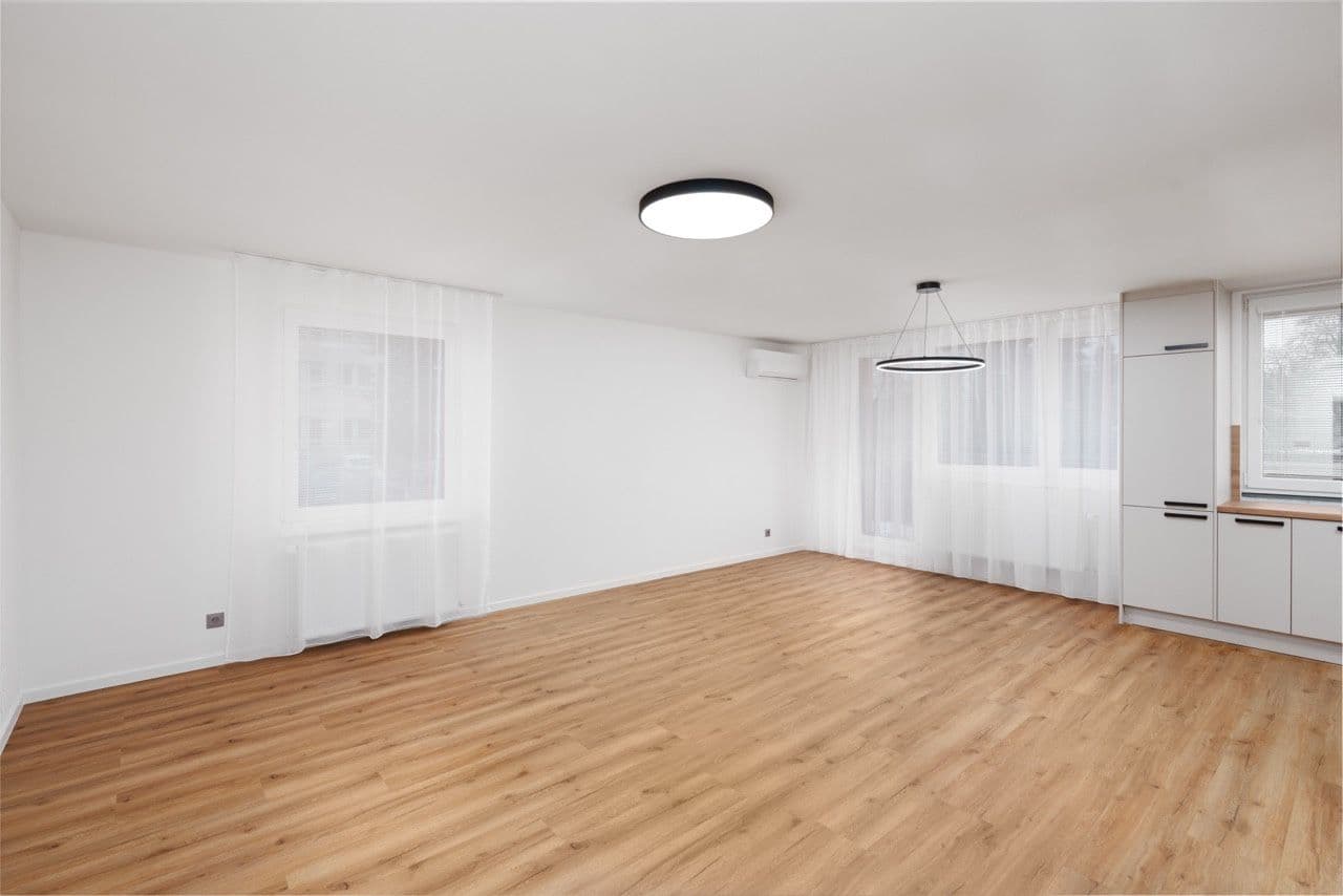 2 bedroom with open-plan kitchen flat for sale, 86 m², Dr. Horákové, Poděbrady, Středočeský Region 2 bedroom with open-plan kitchen flat for sale, 86 m², Dr. Horákové, Poděbrady, Středočeský Region