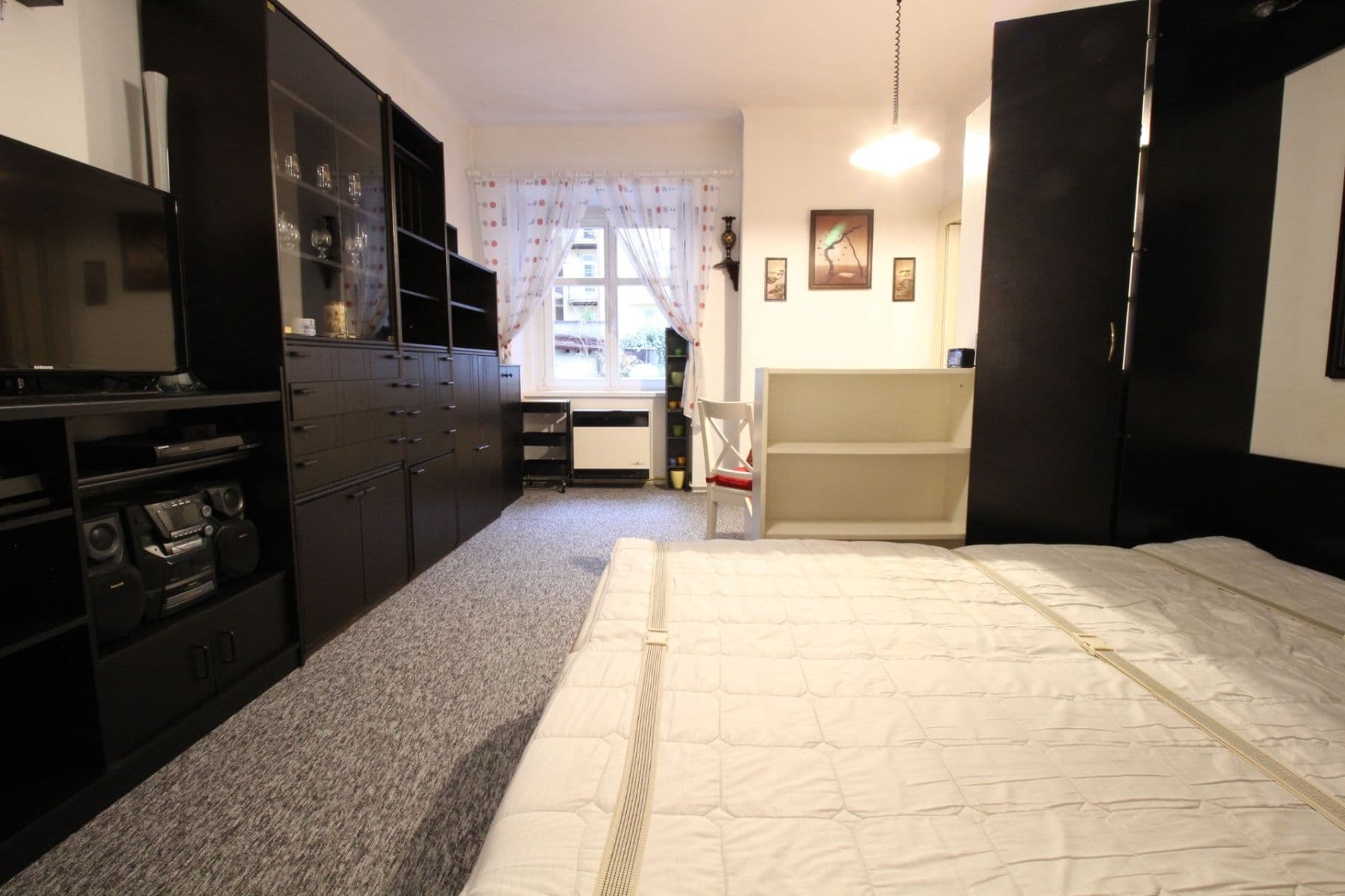 1 bedroom with open-plan kitchen flat to rent, 56 m², Boleslavská, Prague, Prague 1 bedroom with open-plan kitchen flat to rent, 56 m², Boleslavská, Prague, Prague