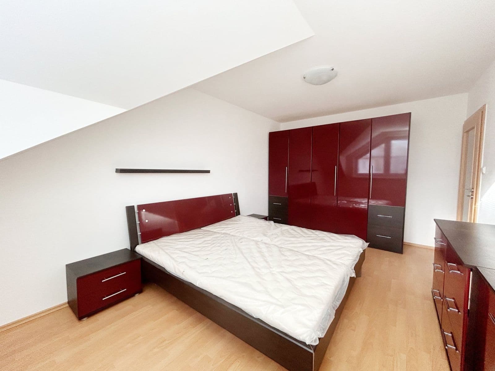 house to rent, 105 m², Družstevní, Nehvizdy, Středočeský Region house to rent, 105 m², Družstevní, Nehvizdy, Středočeský Region