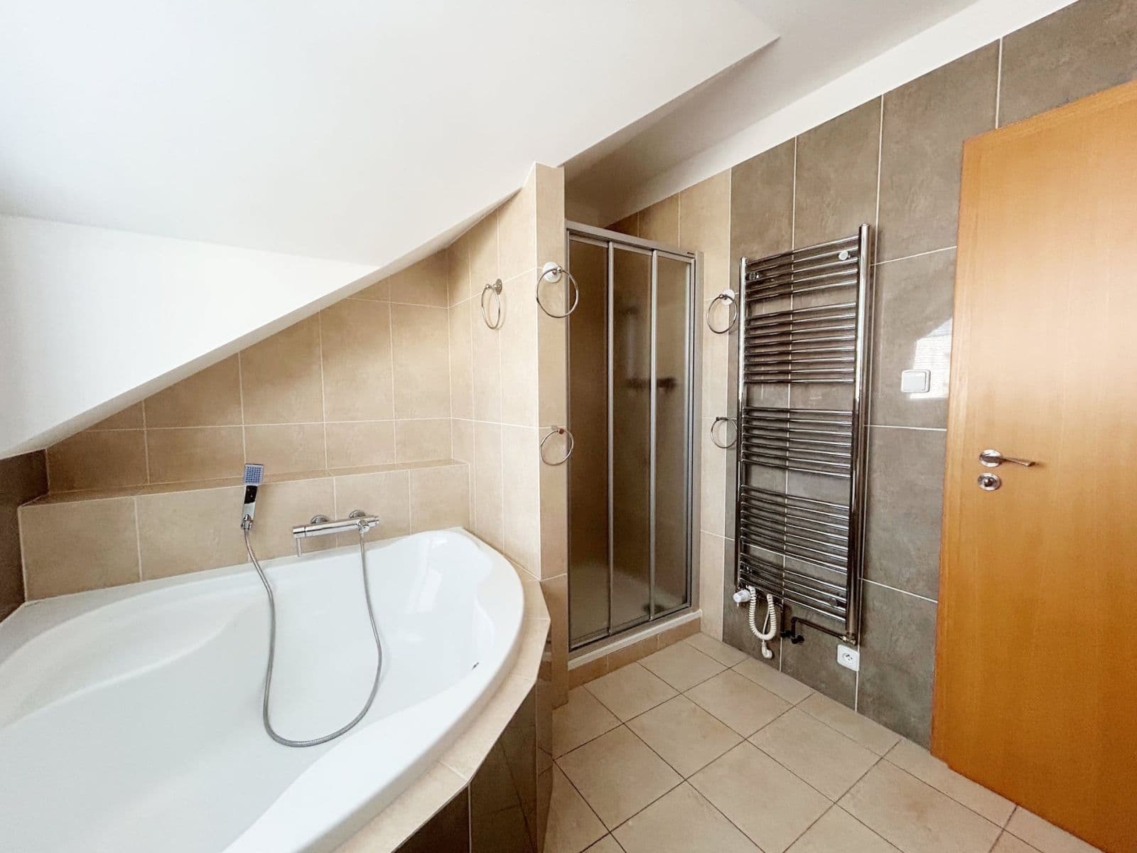 house to rent, 105 m², Družstevní, Nehvizdy, Středočeský Region house to rent, 105 m², Družstevní, Nehvizdy, Středočeský Region