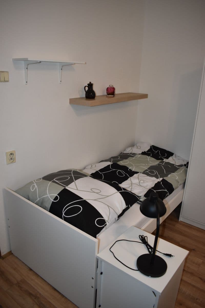 3 bedroom flat to rent, 87 m², Botanická, Brno, Jihomoravský Region 3 bedroom flat to rent, 87 m², Botanická, Brno, Jihomoravský Region