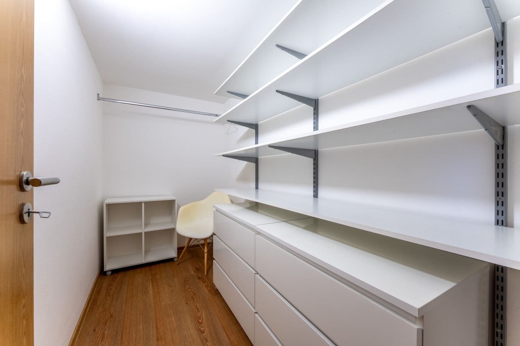 1 bedroom with open-plan kitchen flat to rent, 56 m², Zenklova, Prague, Prague 1 bedroom with open-plan kitchen flat to rent, 56 m², Zenklova, Prague, Prague