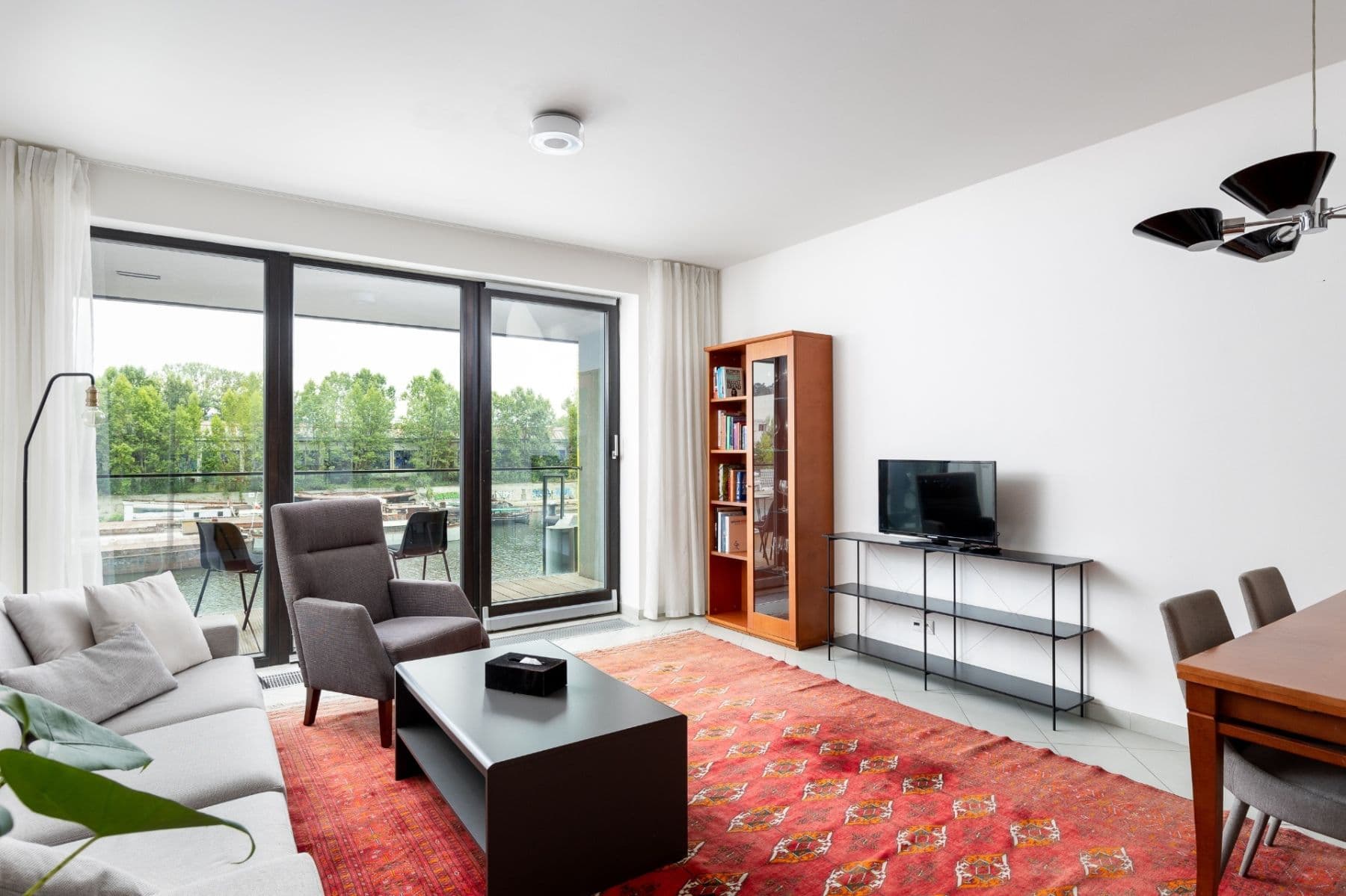 1 bedroom with open-plan kitchen flat to rent, 70 m², V přístavu, Prague, Prague 1 bedroom with open-plan kitchen flat to rent, 70 m², V přístavu, Prague, Prague