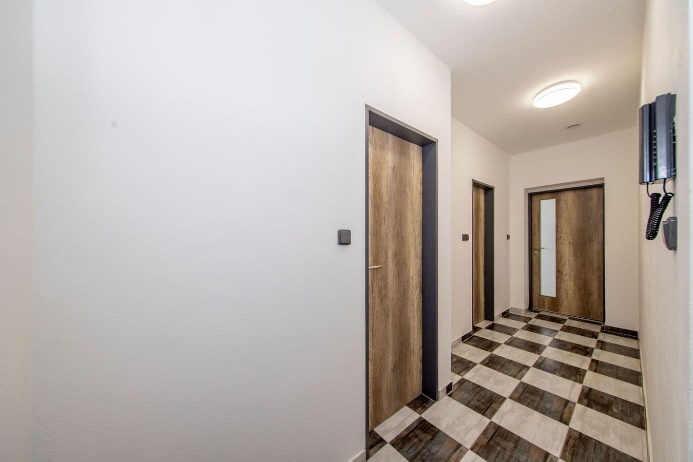 1 bedroom with open-plan kitchen flat to rent, 52 m², U Plynárny, Prague, Prague 1 bedroom with open-plan kitchen flat to rent, 52 m², U Plynárny, Prague, Prague