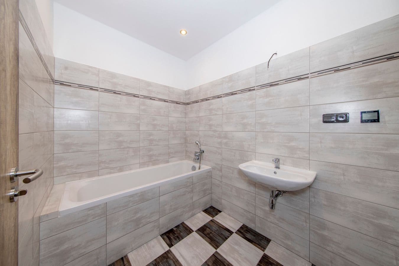 1 bedroom with open-plan kitchen flat to rent, 52 m², U Plynárny, Prague, Prague 1 bedroom with open-plan kitchen flat to rent, 52 m², U Plynárny, Prague, Prague