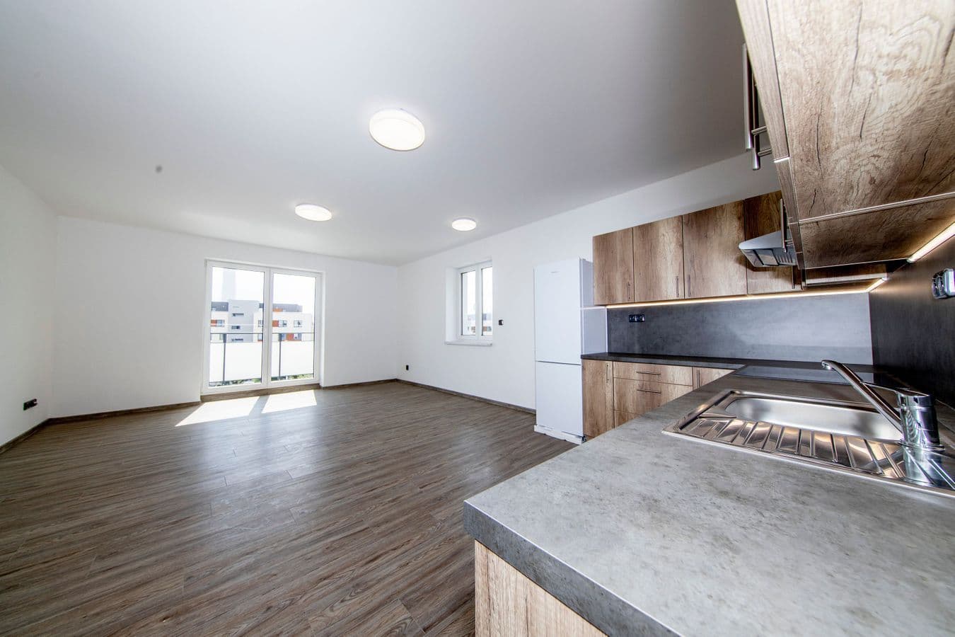 1 bedroom with open-plan kitchen flat to rent, 52 m², U Plynárny, Prague, Prague 1 bedroom with open-plan kitchen flat to rent, 52 m², U Plynárny, Prague, Prague