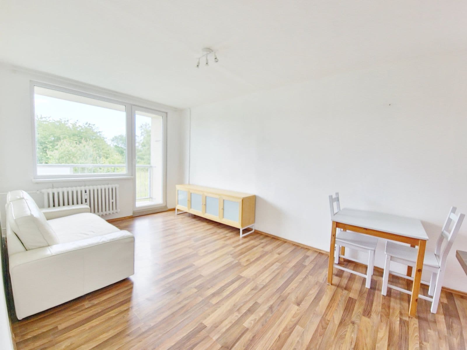 1 bedroom with open-plan kitchen flat for sale, 47 m², Oleška, Středočeský Region 1 bedroom with open-plan kitchen flat for sale, 47 m², Oleška, Středočeský Region