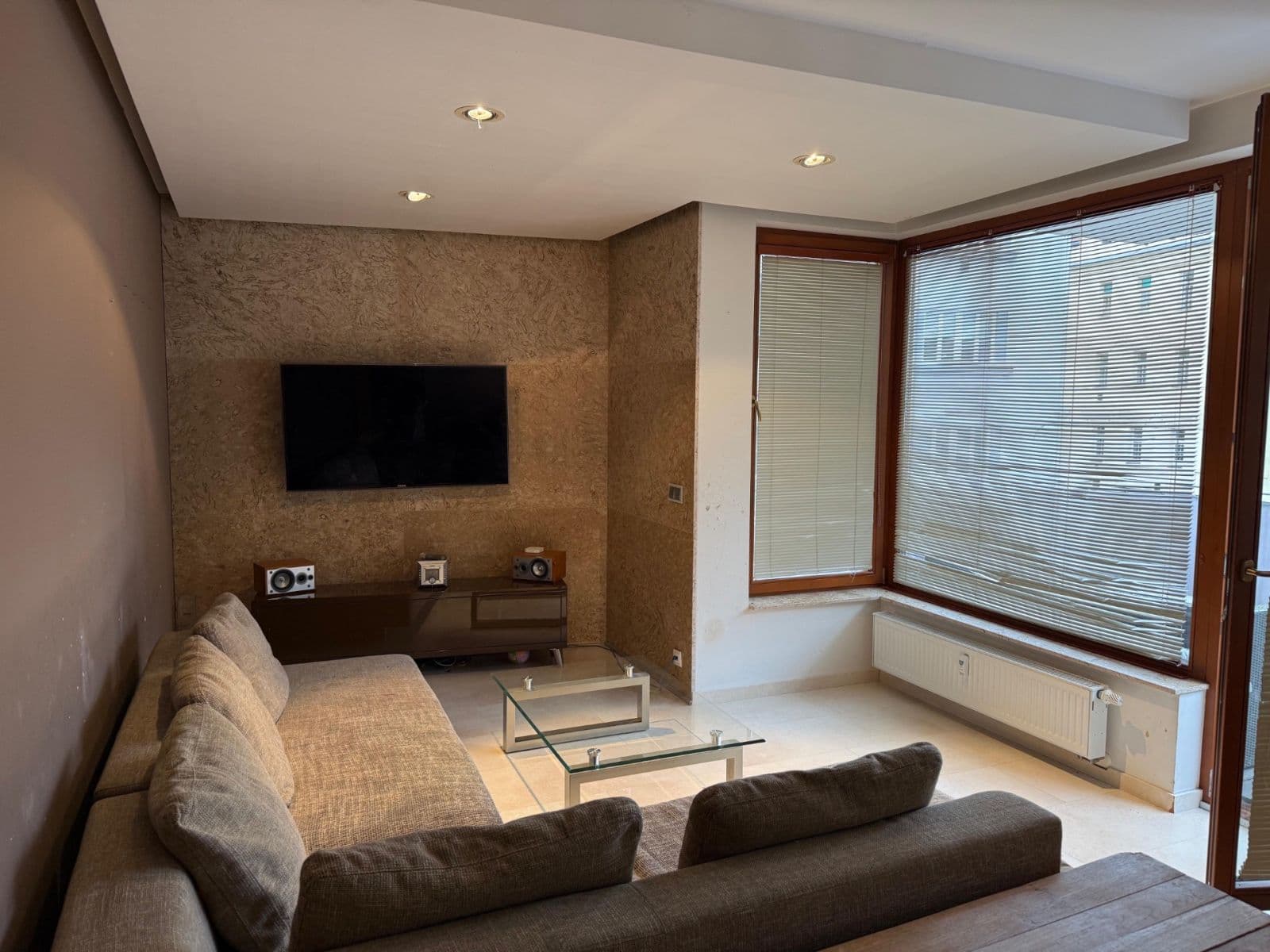 2 bedroom with open-plan kitchen flat to rent, 76 m², Pod Kavalírkou, Prague, Prague 2 bedroom with open-plan kitchen flat to rent, 76 m², Pod Kavalírkou, Prague, Prague