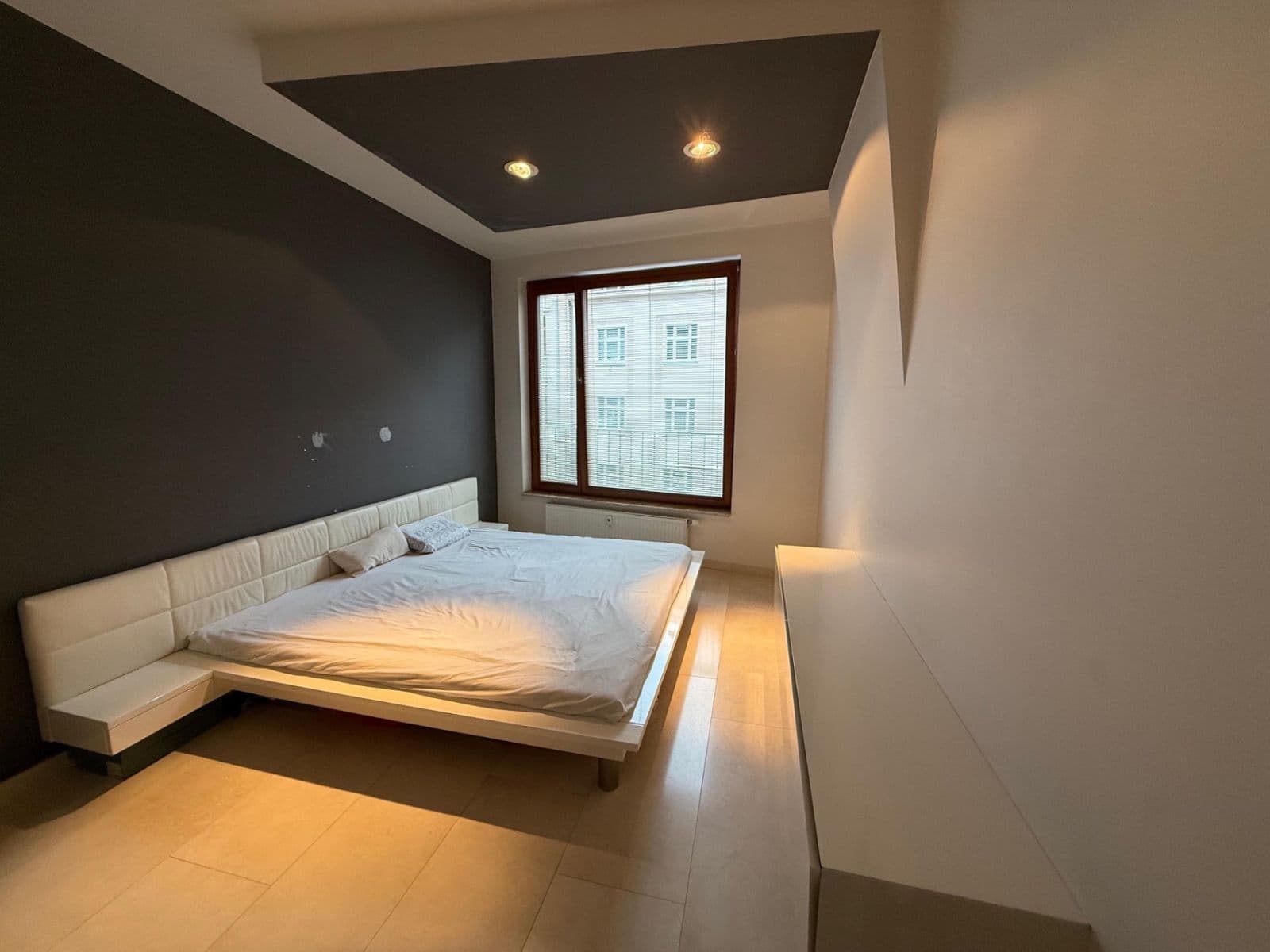 2 bedroom with open-plan kitchen flat to rent, 76 m², Pod Kavalírkou, Prague, Prague 2 bedroom with open-plan kitchen flat to rent, 76 m², Pod Kavalírkou, Prague, Prague