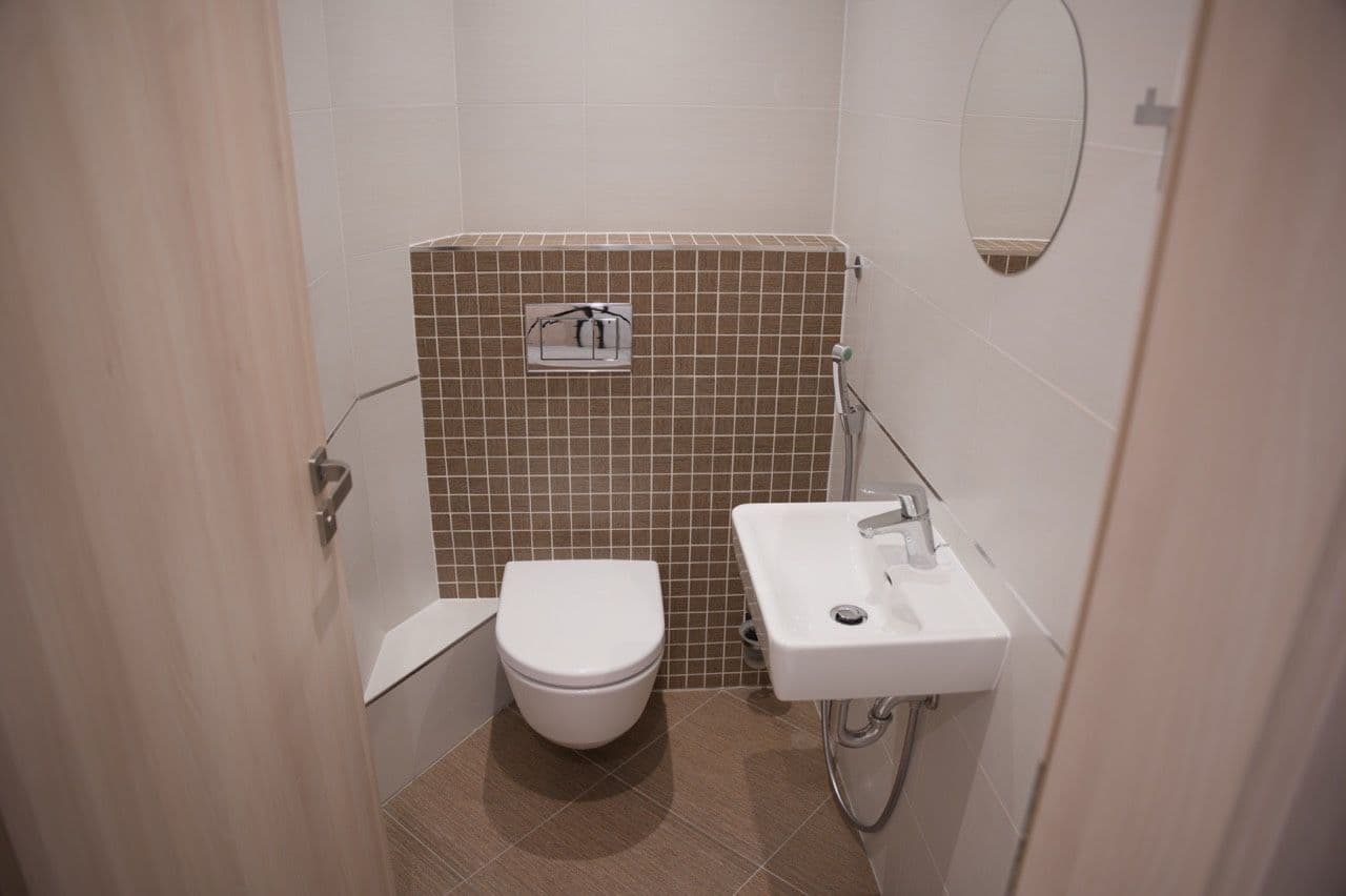 1 bedroom with open-plan kitchen flat to rent, 76 m², Vojenova, Prague, Prague 1 bedroom with open-plan kitchen flat to rent, 76 m², Vojenova, Prague, Prague