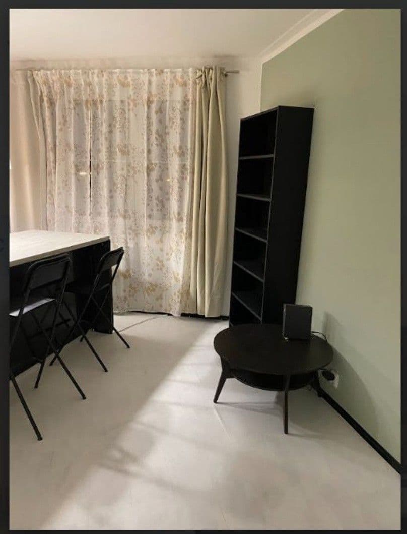 2 bedroom with open-plan kitchen flat to rent, 55 m², Voskovcova, Prague, Prague 2 bedroom with open-plan kitchen flat to rent, 55 m², Voskovcova, Prague, Prague