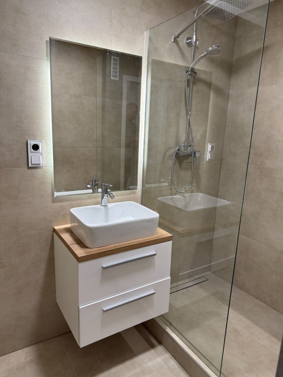 2 bedroom with open-plan kitchen flat for sale, 64 m², Ukrajinská, Ostrava, Moravskoslezský Region 2 bedroom with open-plan kitchen flat for sale, 64 m², Ukrajinská, Ostrava, Moravskoslezský Region