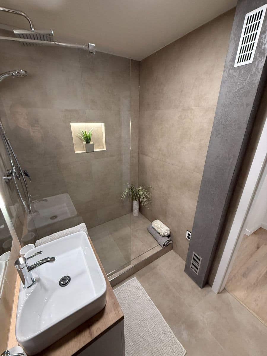 2 bedroom with open-plan kitchen flat for sale, 64 m², Ukrajinská, Ostrava, Moravskoslezský Region 2 bedroom with open-plan kitchen flat for sale, 64 m², Ukrajinská, Ostrava, Moravskoslezský Region