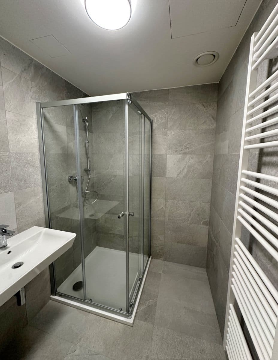 1 bedroom with open-plan kitchen flat to rent, 54 m², Bratislavská, Brno, Jihomoravský Region 1 bedroom with open-plan kitchen flat to rent, 54 m², Bratislavská, Brno, Jihomoravský Region