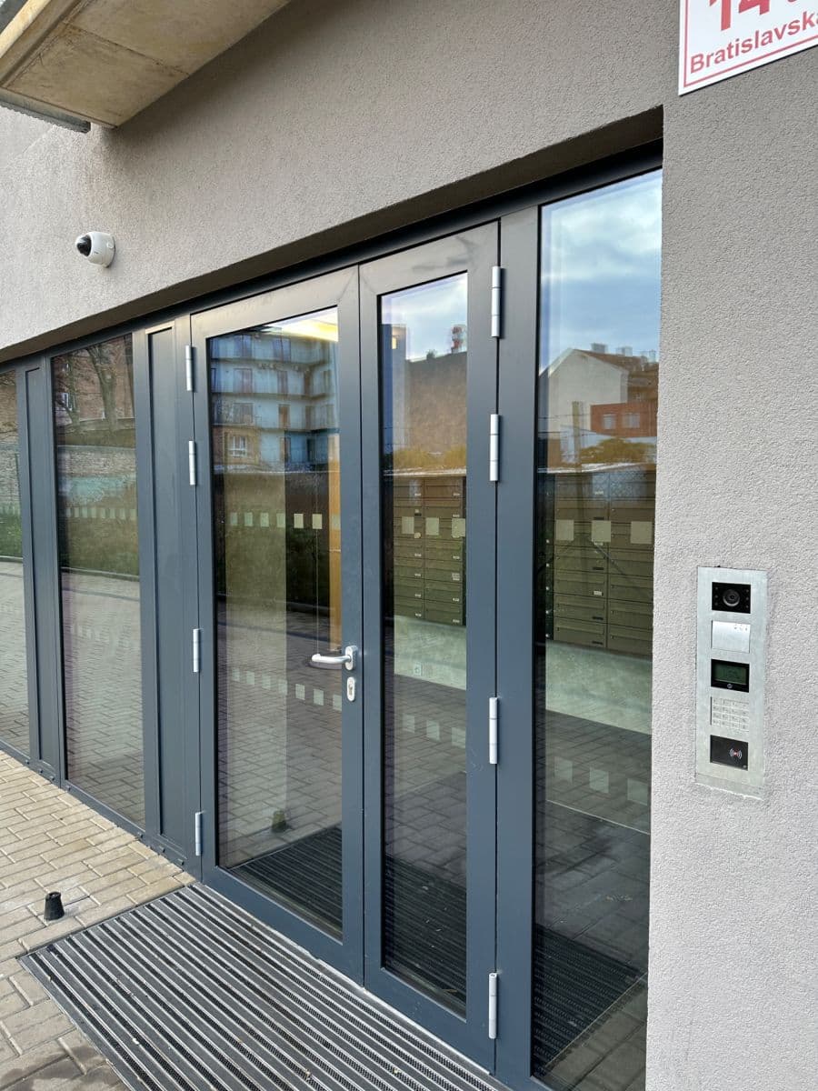 1 bedroom with open-plan kitchen flat to rent, 54 m², Bratislavská, Brno, Jihomoravský Region 1 bedroom with open-plan kitchen flat to rent, 54 m², Bratislavská, Brno, Jihomoravský Region