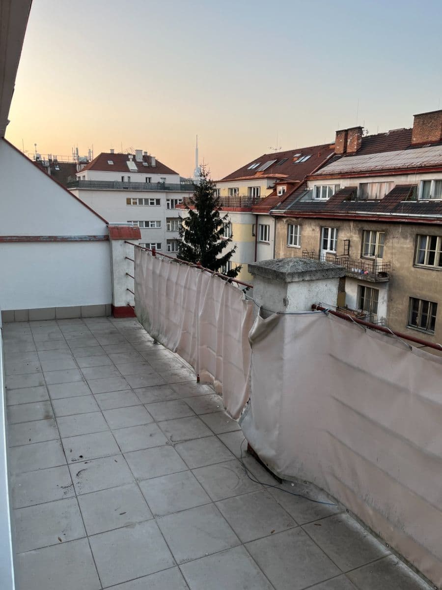 Studio flat to rent, 40 m², V Horní Stromce, Prague, Prague Studio flat to rent, 40 m², V Horní Stromce, Prague, Prague