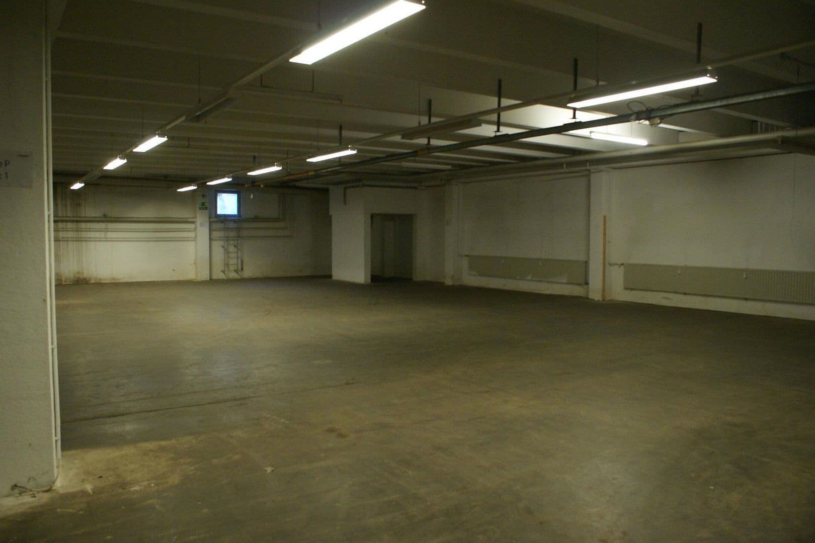 non-residential property to rent, 2,200 m², Aalen, Baden-Württemberg non-residential property to rent, 2,200 m², Aalen, Baden-Württemberg