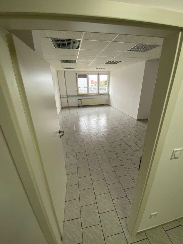 office to rent, 88 m², Humbserstr.22, Fürth, Bavaria office to rent, 88 m², Humbserstr.22, Fürth, Bavaria