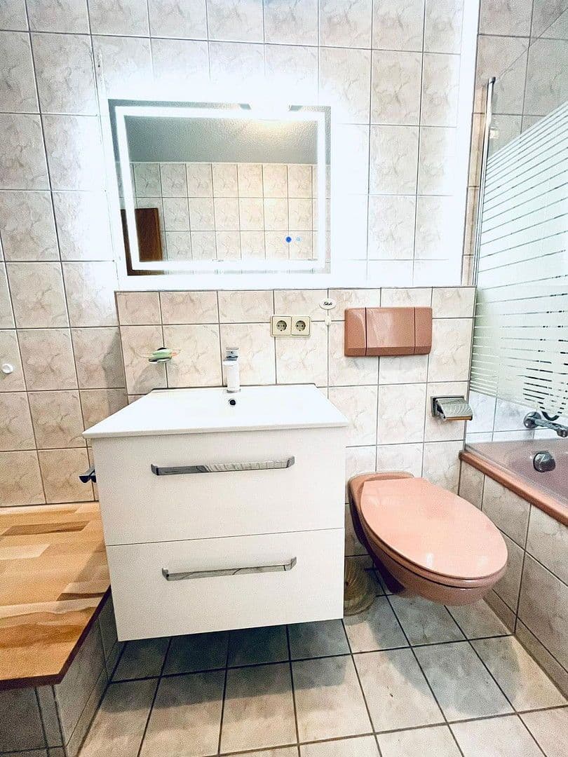 1 bedroom with open-plan kitchen flat to rent, 61 m², Friedrichstraße 46, Denkendorf, Baden-Württemberg 1 bedroom with open-plan kitchen flat to rent, 61 m², Friedrichstraße 46, Denkendorf, Baden-Württemberg