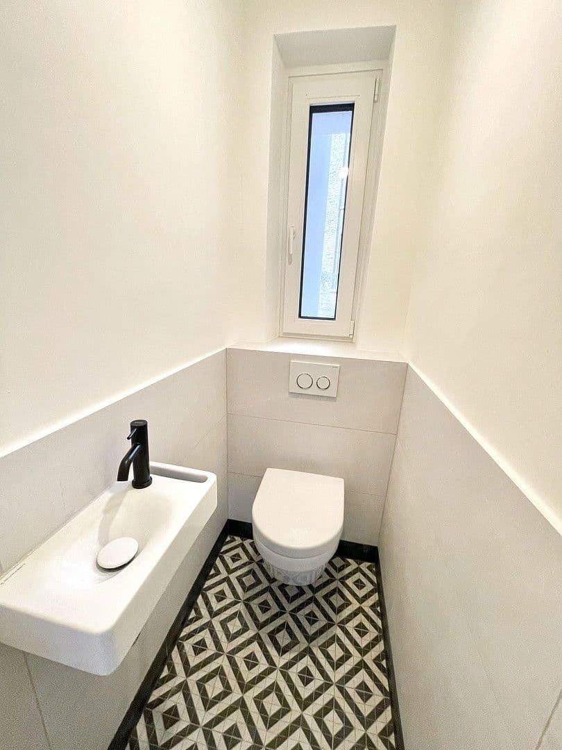 3 bedroom flat for sale, 71 m², Düsseldorf, North Rhine-Westphalia 3 bedroom flat for sale, 71 m², Düsseldorf, North Rhine-Westphalia