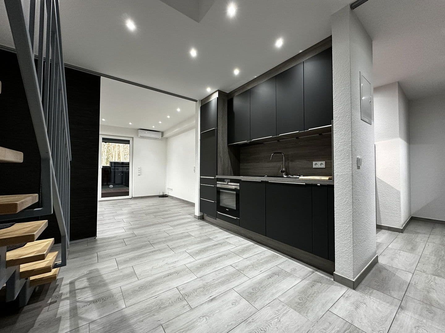 house for sale, 640 m², Bergmannsweg 76, Baesweiler, North Rhine-Westphalia house for sale, 640 m², Bergmannsweg 76, Baesweiler, North Rhine-Westphalia