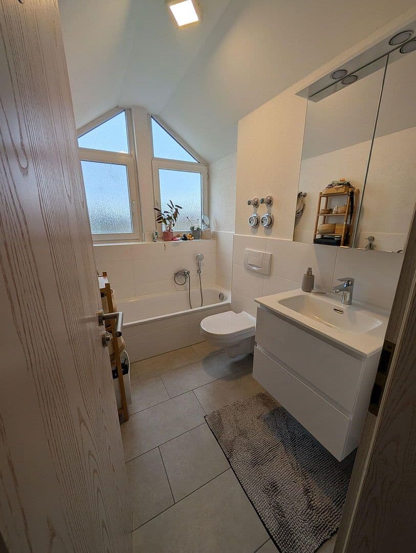 2 bedroom with open-plan kitchen flat for sale, 70 m², Mühlheim am Main, Hesse 2 bedroom with open-plan kitchen flat for sale, 70 m², Mühlheim am Main, Hesse