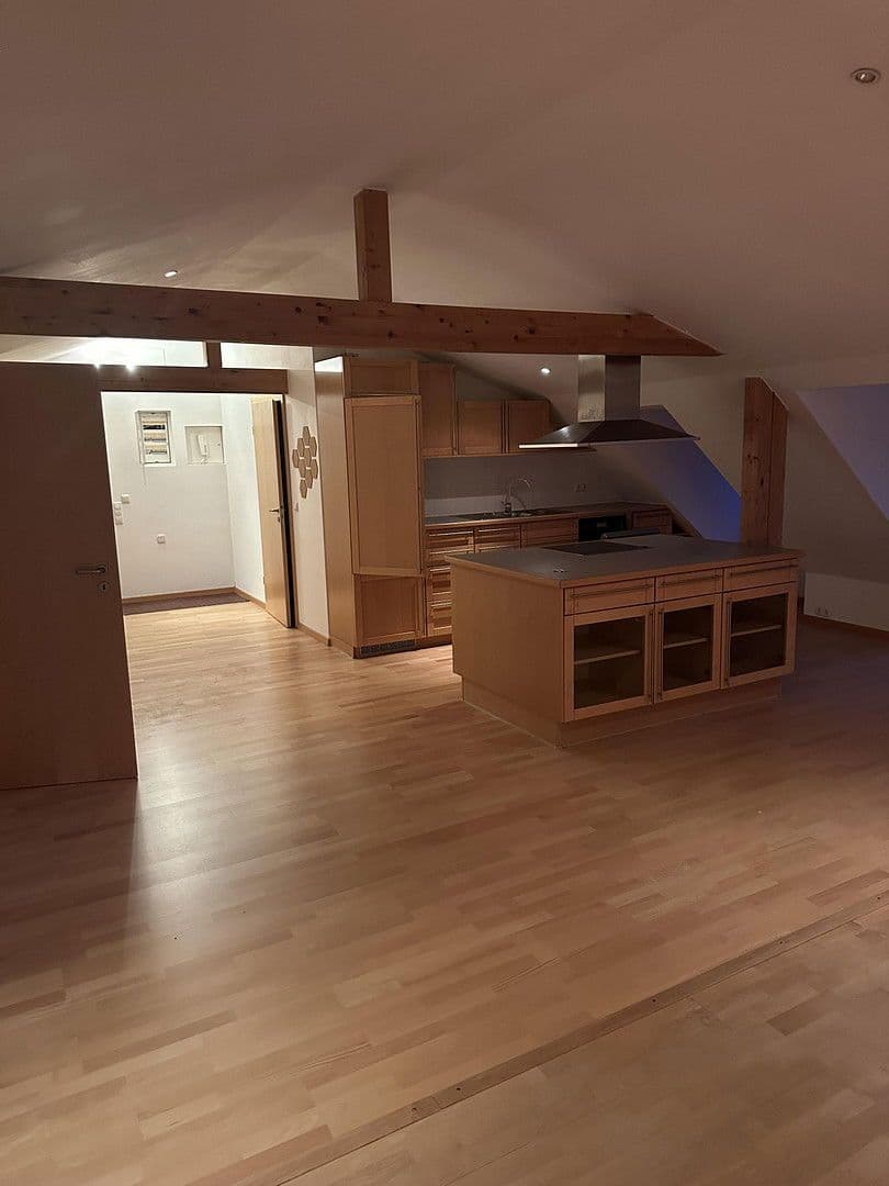 4 bedroom flat to rent, 125 m², Vilsbiburg, Bavaria 4 bedroom flat to rent, 125 m², Vilsbiburg, Bavaria