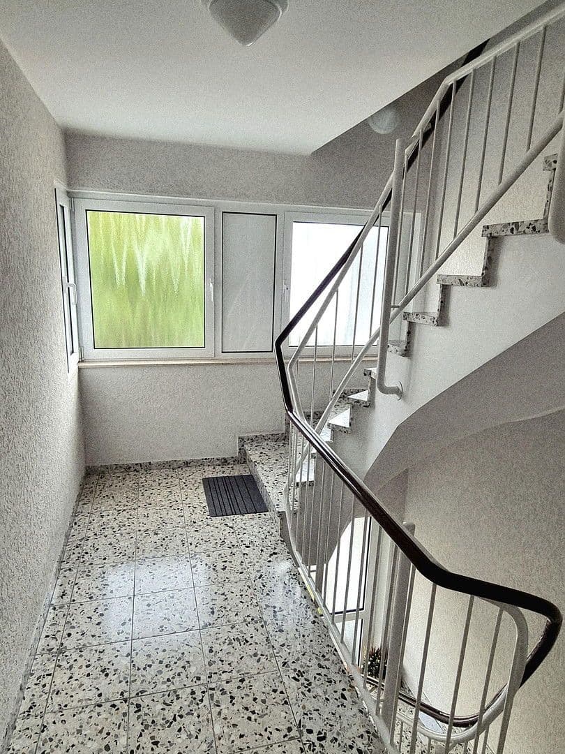 2 bedroom with open-plan kitchen flat to rent, 119 m², Bochum, North Rhine-Westphalia 2 bedroom with open-plan kitchen flat to rent, 119 m², Bochum, North Rhine-Westphalia