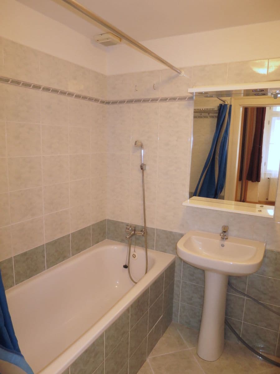 2 bedroom flat to rent, 67 m², Roháčova, Prague, Prague 2 bedroom flat to rent, 67 m², Roháčova, Prague, Prague